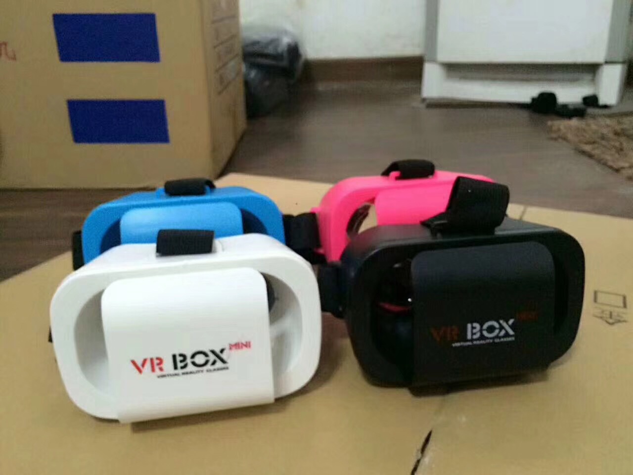 Cross-border mini VR virtual glasses virtual reality glasses 3D video cinema headset glasses gift giveaway