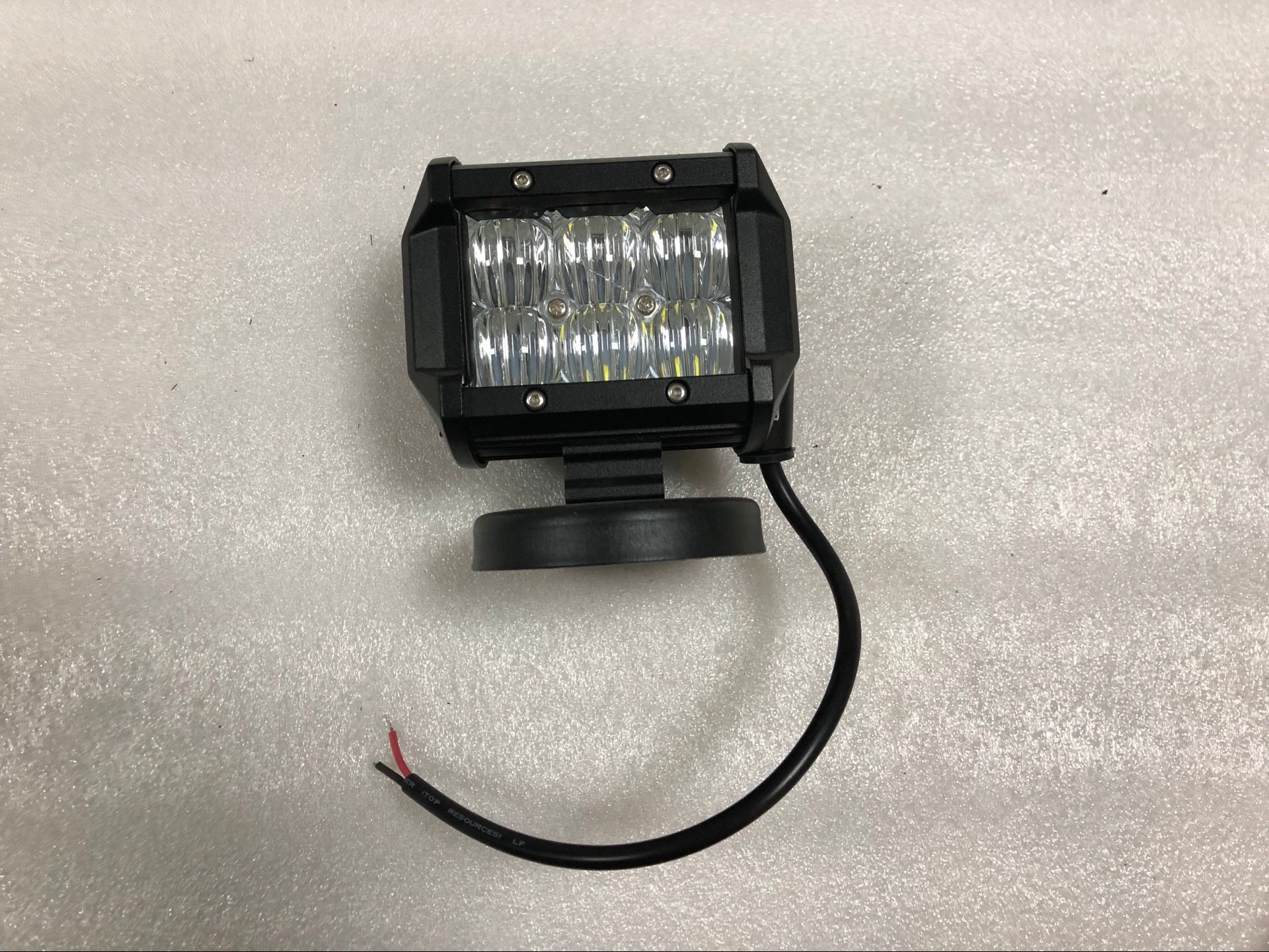 Factory Direct 5D lens foreign trade hot 18WLED headlight work light car light off-road vehicle light truck Light