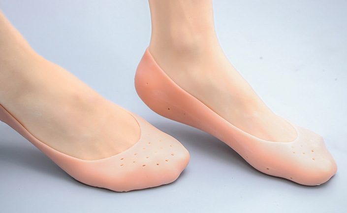 Silicone anti-cracking full foot sleeve heel ti protective sleeve men's and women's foot moisturizing shallow mouth boat socks a generation of hair