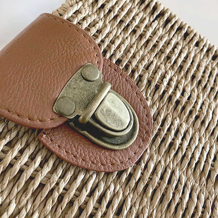 Summer New Beach Straw Bag Seaside Leisure Vacation Small Square Bag Woven Women's Bag Rattan Bag Shoulder Crossbody Bag