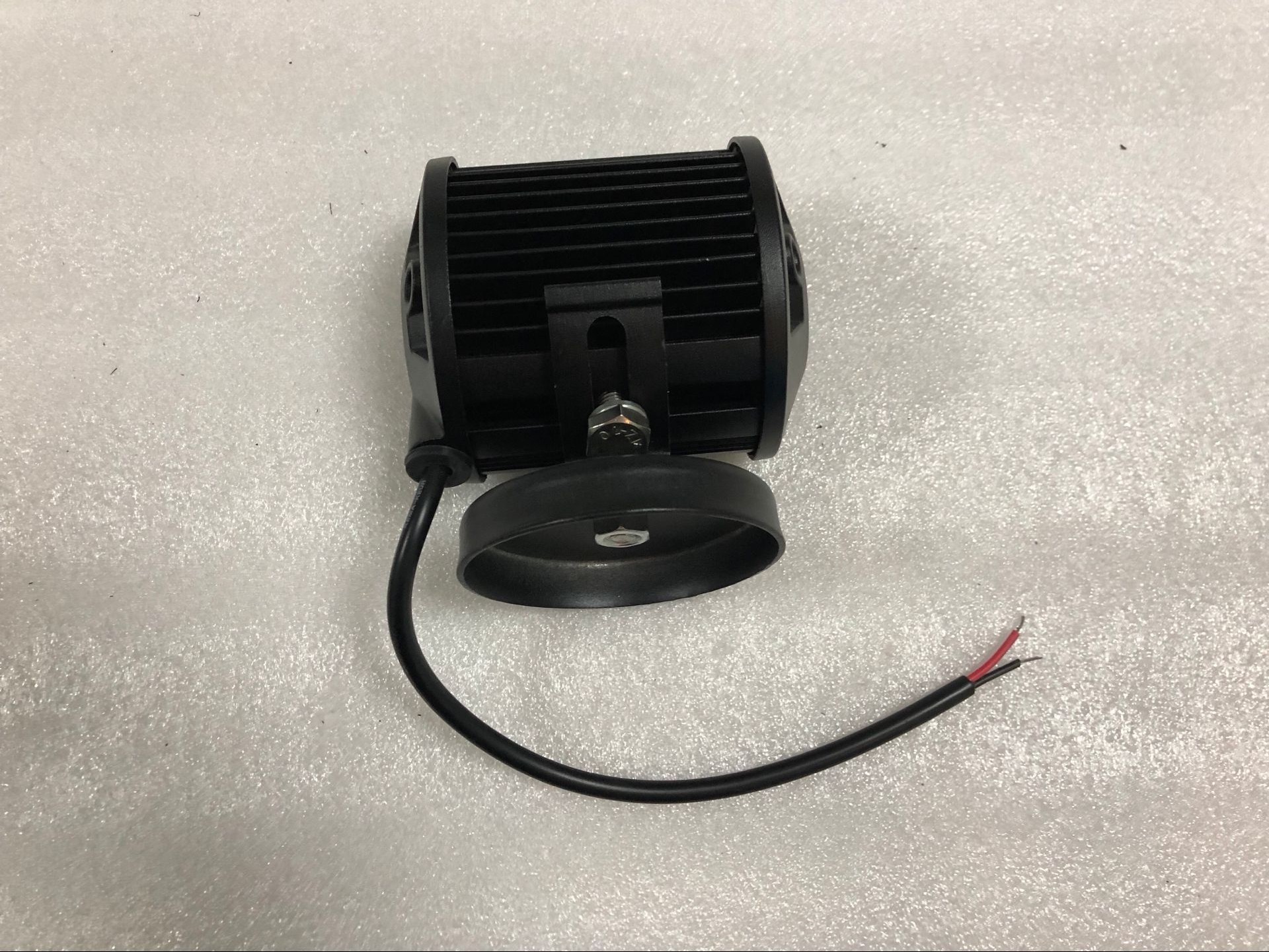 Factory Direct 5D lens foreign trade hot 18WLED headlight work light car light off-road vehicle light truck Light