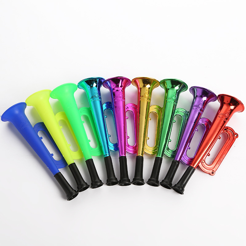 Новые музыкальные инструменты для ночного рынка, маленькие пластиковые цветные рога для поддержки