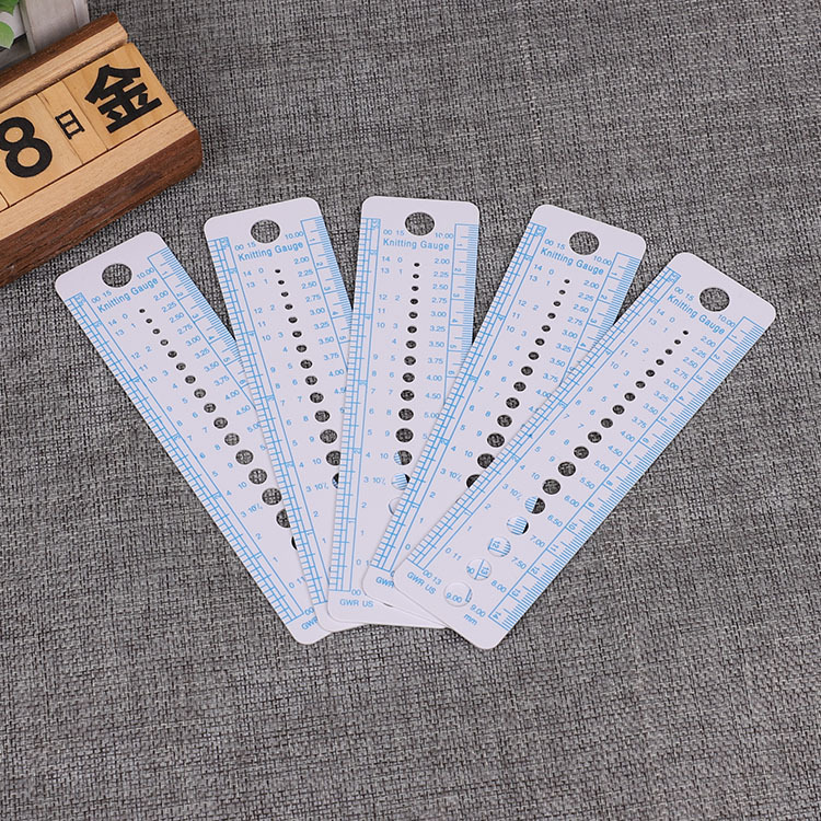 New multifunctional knitting ruler plastic ruler high quality wool knitting tools large price