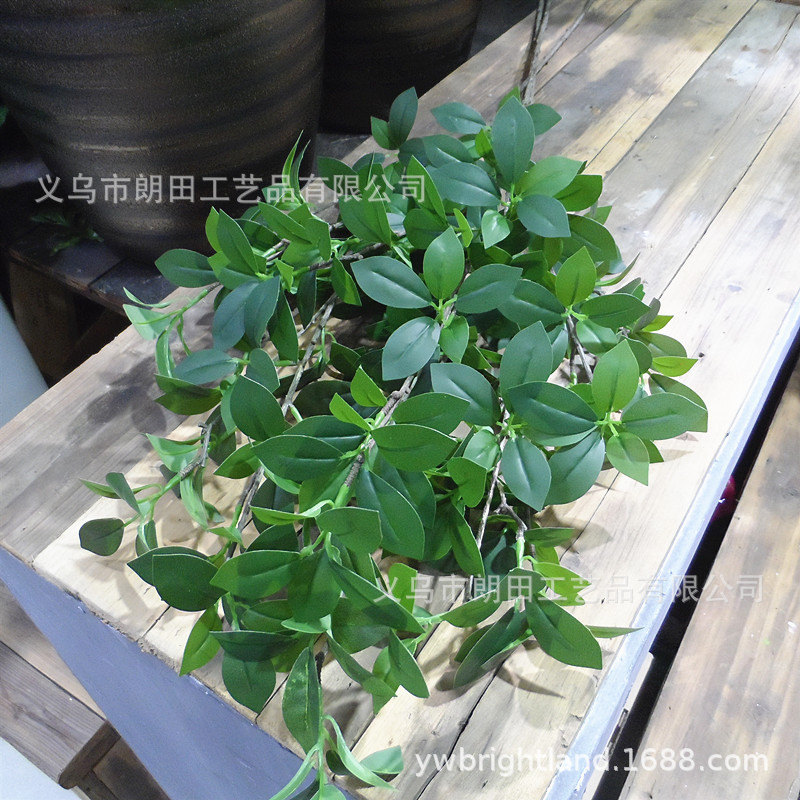 Новые имитационные листья поддельные пластиковые листья один длинный стебель ощущение листья остролиста декорация цветочной композиции лист баньяна