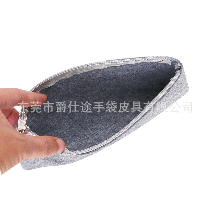 Manufacturer Customized Environmentally Friendly Felt Zipper Bag, Creative Trendy Felt Storage Bag, Fashionable Women's Felt Clutch Bag
