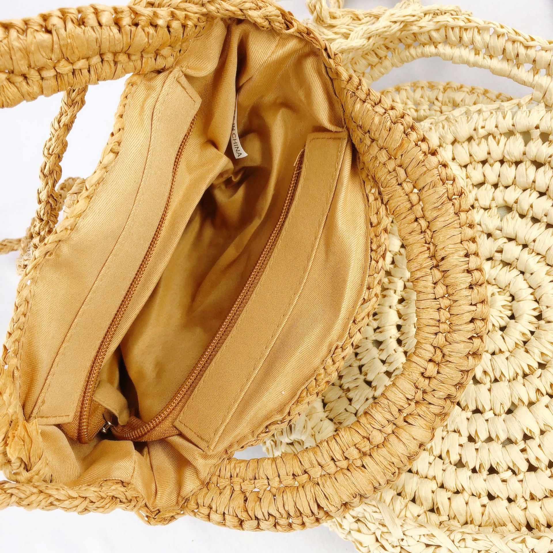 A generation of straw woven bag factory direct round fashion paper rope women's bag ins shoulder diagonal Korean women's bag