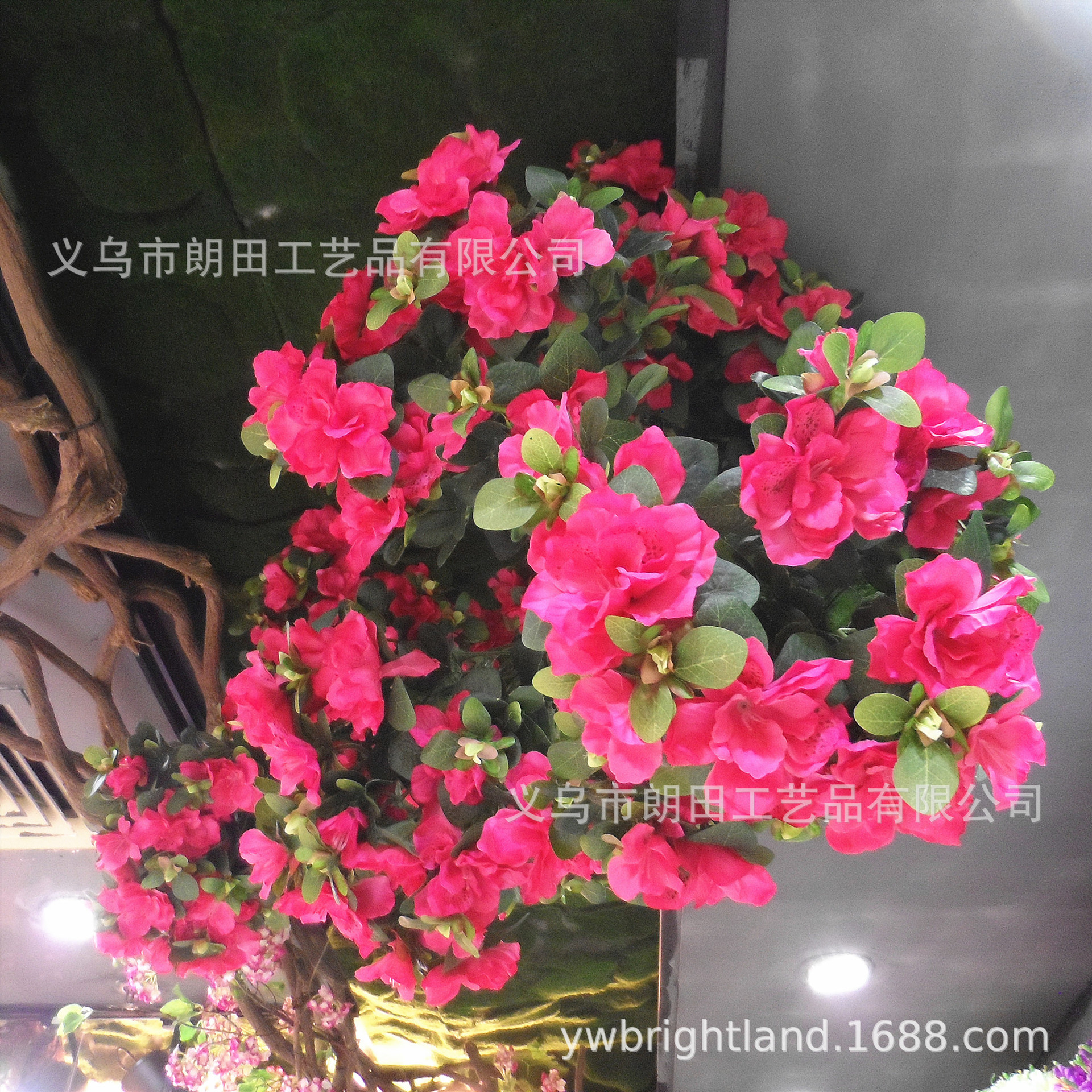 Simulation of a large bunch of silk flowers fake flowers plastic flowers Rose Red Azalea Azalea Decoration Engineering landscaping manufacturers