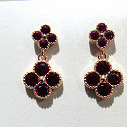 Manufacturers direct supply of accessories natural crystal new four-leaf clover earrings explosive a generation AliExpress supply