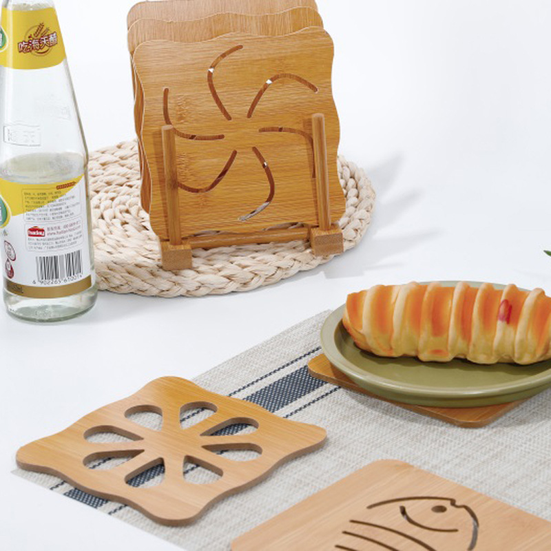 Hollow Wooden Placemats, Cute Tea Cup Mats, Bowl Mats, Kitchen Thickened Anti-Scalding Heat Insulation Mats, New Chinese Style Tableware