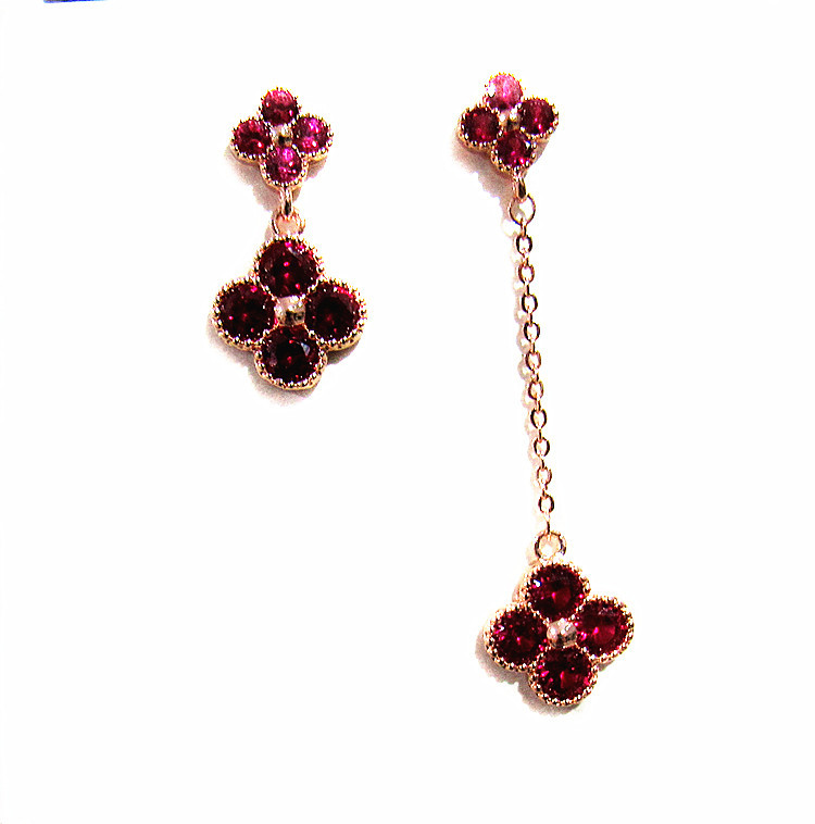 Manufacturers direct supply of accessories natural crystal new four-leaf clover earrings explosive a generation AliExpress supply