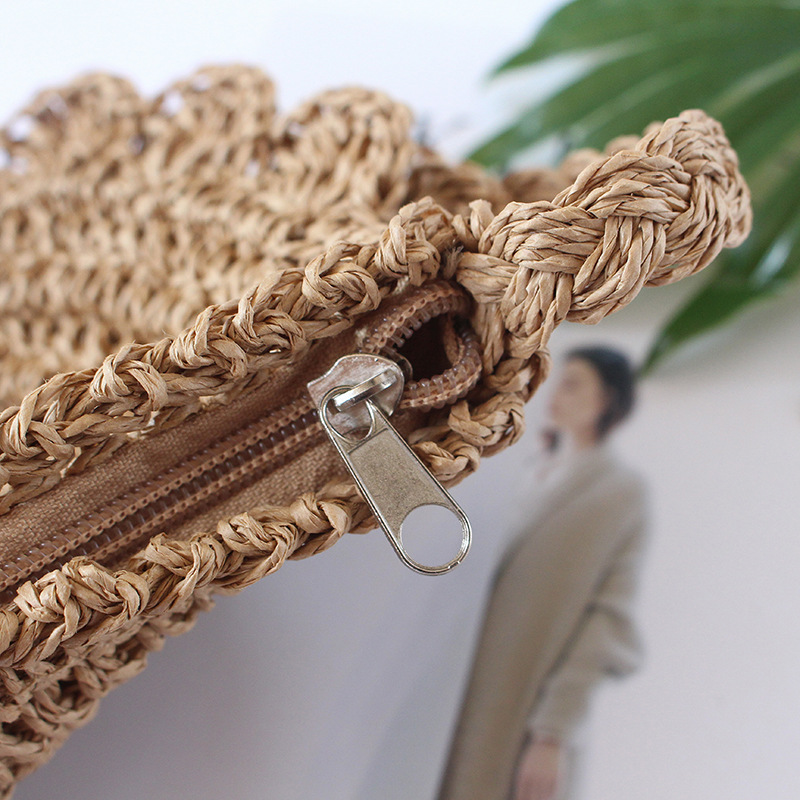 Straw Woven Bag New Shoulder Crossbody Women's Bag Beach Bag Woven Bag Japanese and Korean Simple Artistic Small Fresh Straw Bag Small Bag