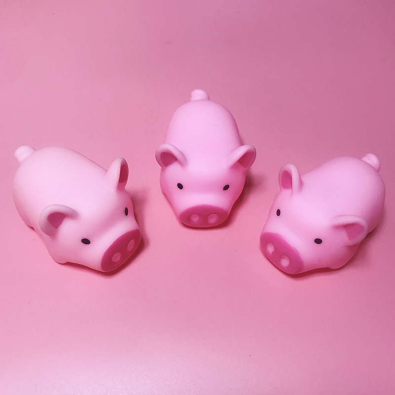 Cartoon cute pink piglet pinching music vent decompression pinching call piglet children bath water vinyl toy
