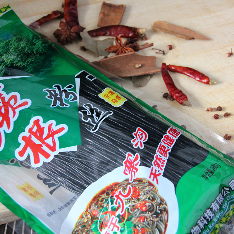 Factory direct sale of deep mountain treasure hot pot vermicelli 200 g/bag handmade fern root powder fine powder flower armor scallop vermicelli cold mix