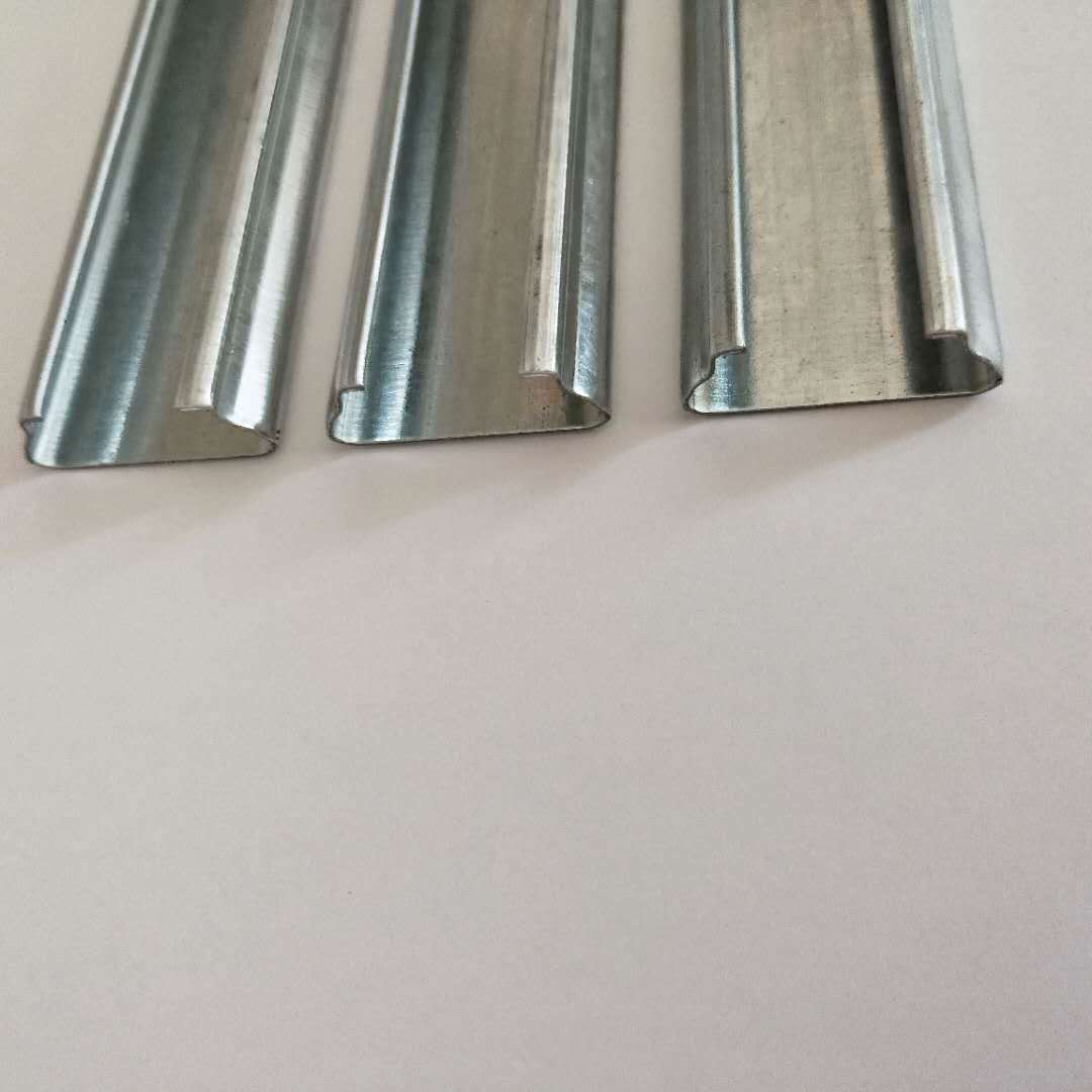 Greenhouse accessories hot dip galvanized film plastic film windproof greenhouse slot clamp spring 0.7mm