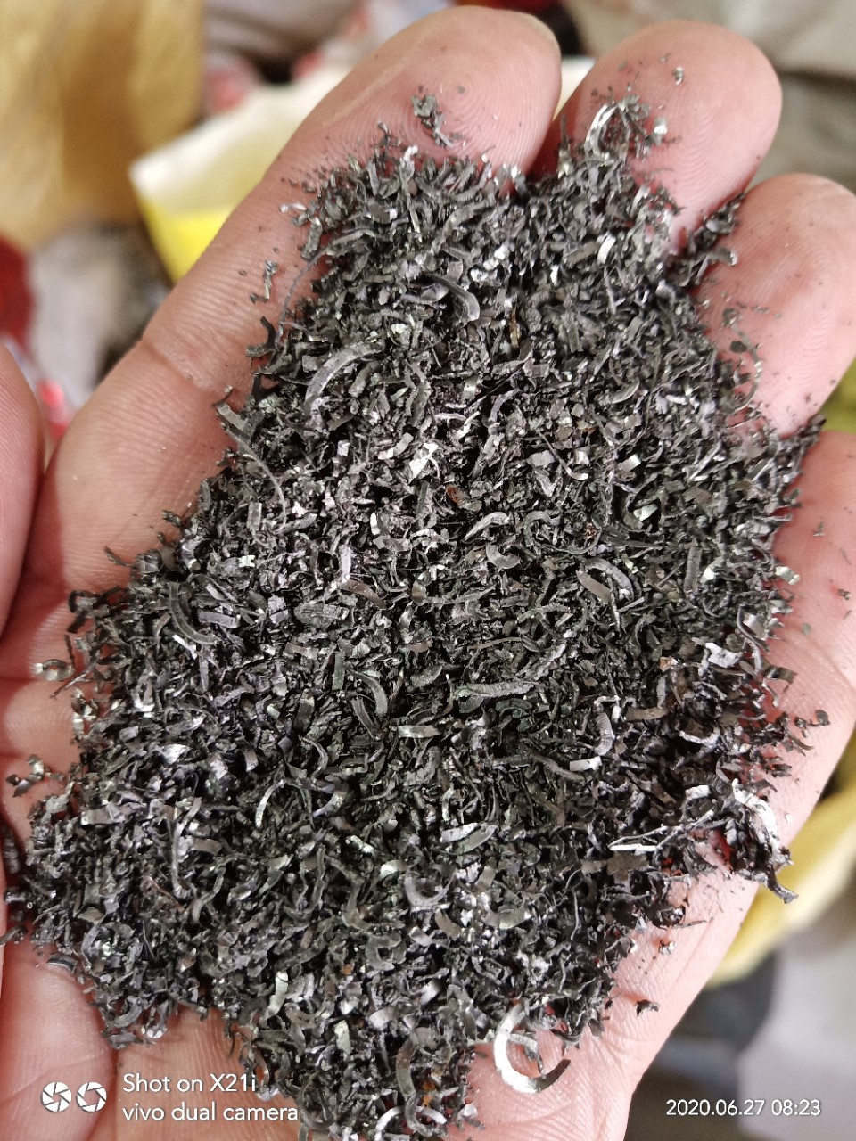 Sell Pure Niobium Chips and Niobium-Hafnium Chips! High Purity