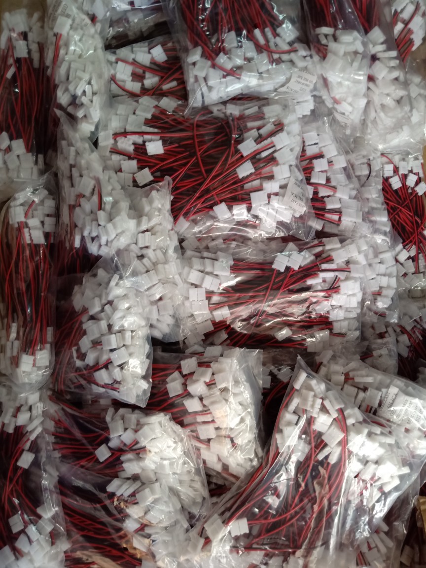 LED light strip welding-free cable 3528 welding-free connector 8mm monochrome double-headed buckle cable 2835 connector