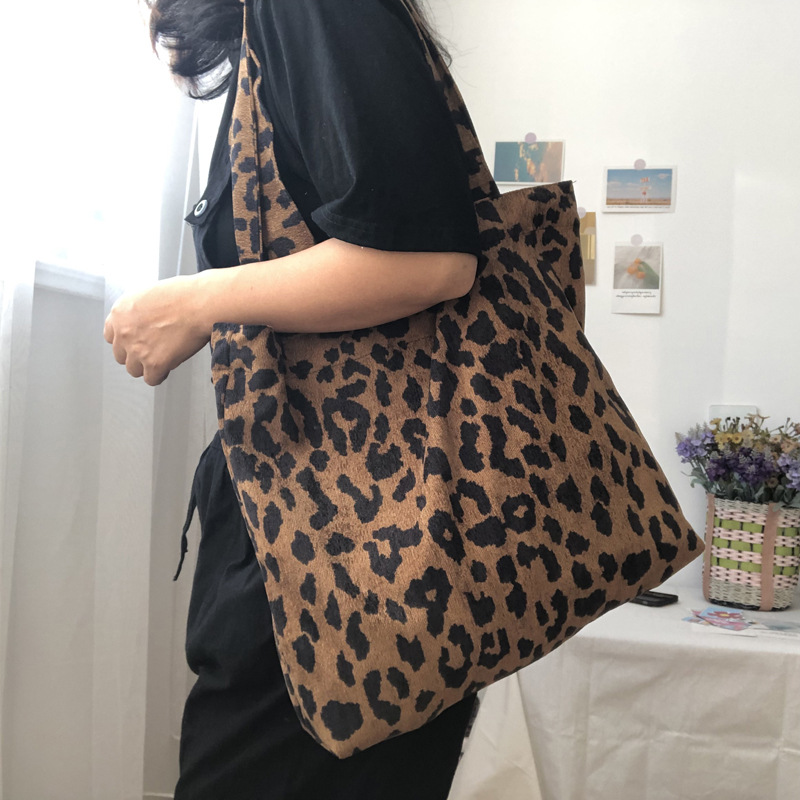 ins Autumn and Winter Hot Leopard Print Artistic Retro Shoulder Bag Women's ins Style Simple Corduroy Student Cloth Bag Thin