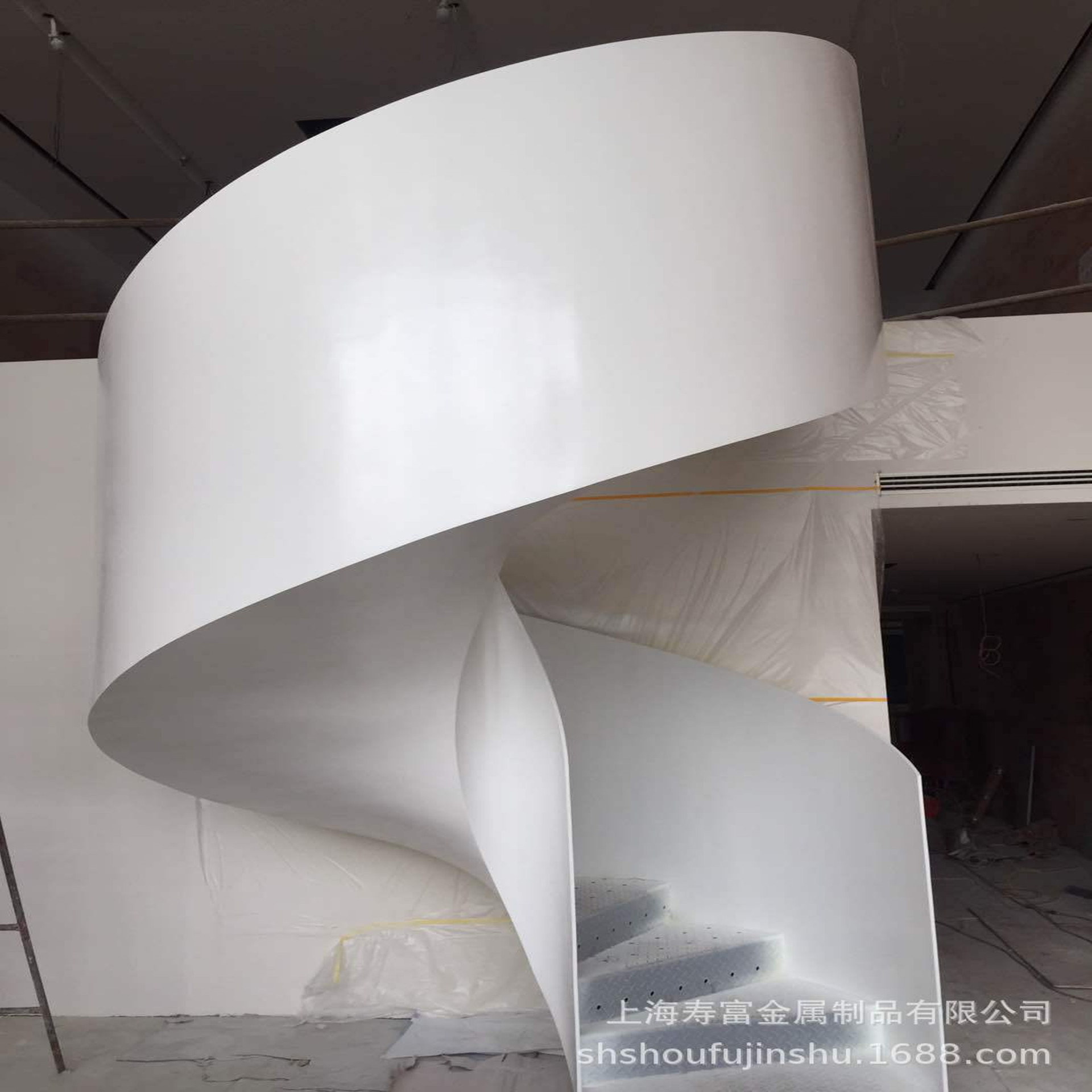 Rotating Staircase Processing for Hotels and Restaurants, Large Concrete Steel Structure Rotating Staircases, Customized Staircases According to Drawings