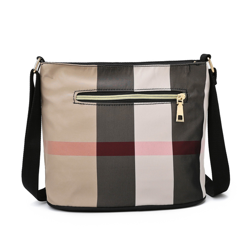Factory Wholesale Custom logo2020 New Large Capacity Multi-compartment Mummy Casual Shoulder Crossbody Plaid Women's Bag