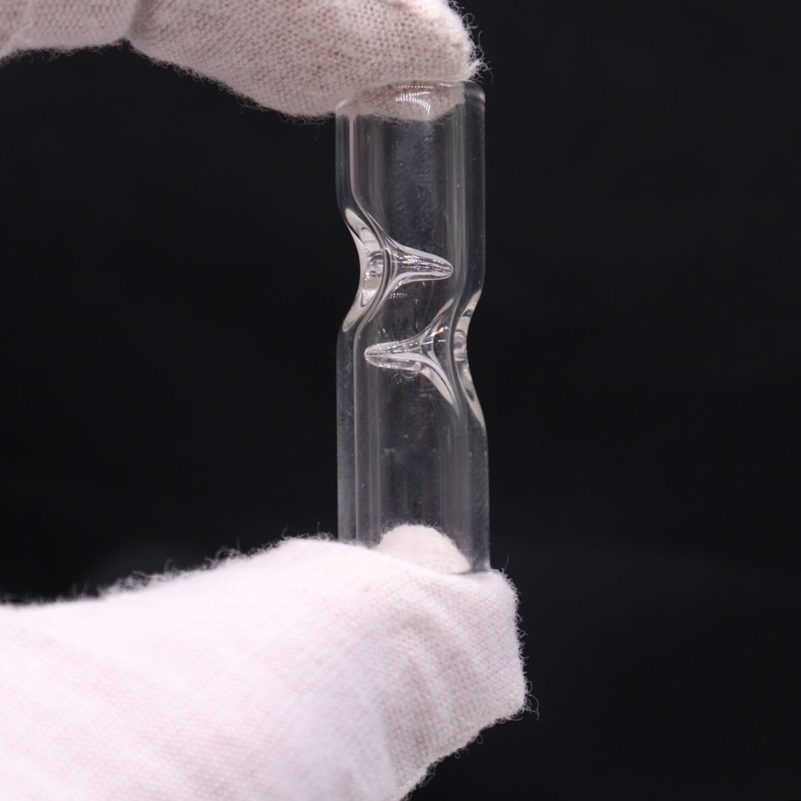 Transparent Colorfuled Glass Filter Small Cigarette Holder, Portable and Easy to Clean Mouthpiece, Each Packaged with an Independent Plastic Jar