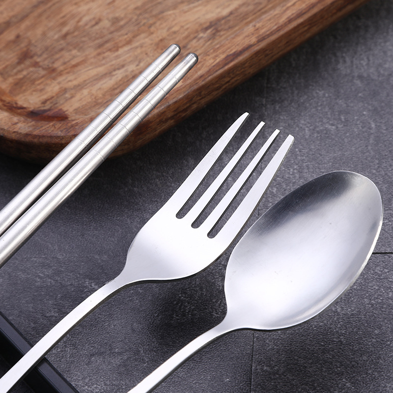 Wholesale stainless steel portable tableware suit student chopsticks fork spoon tableware box Smiley handle tableware suit gift
