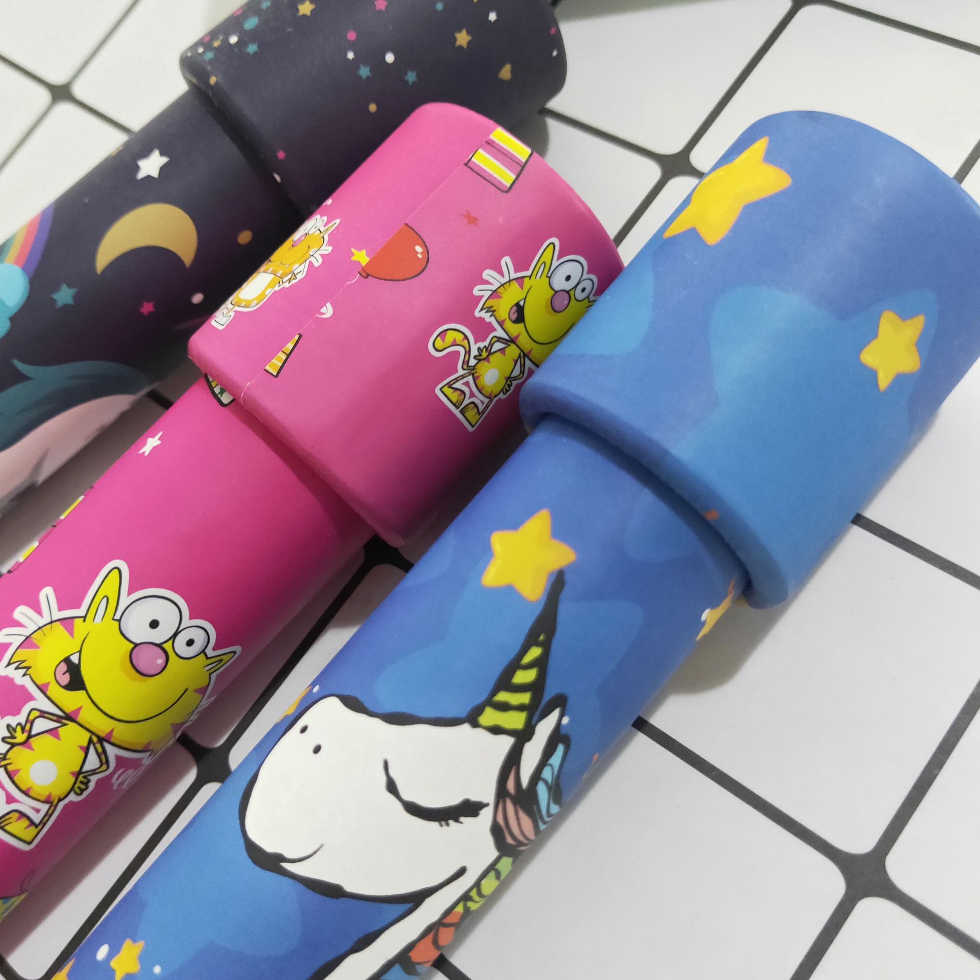 Classic nostalgic children's cartoon magic educational toy kaleidoscope cute small DIY primary school student gift wholesale