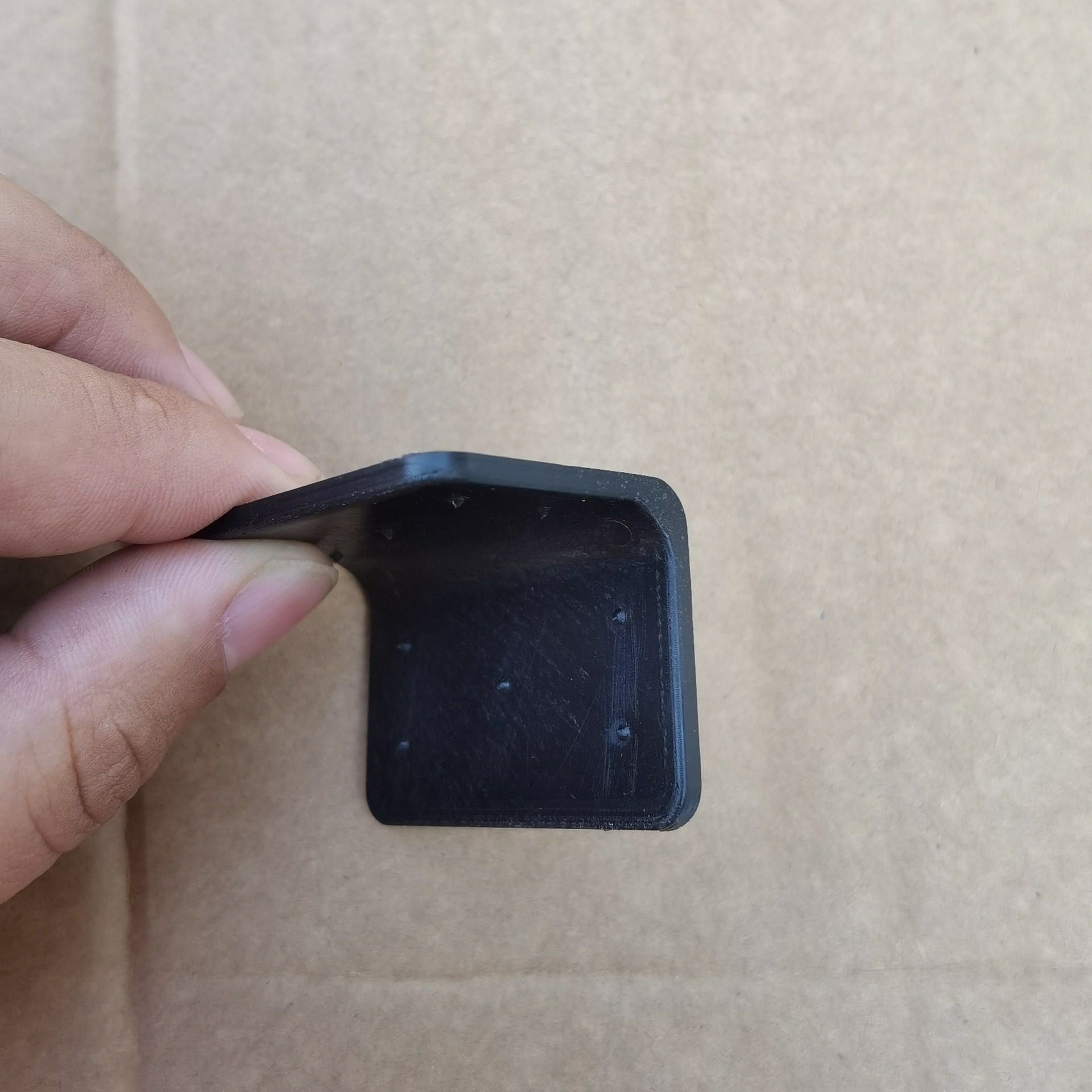 Packing Carton PLastic Corner Protector Thickeneded L-shaped PLate Stone PLastic SteeL BeLt Non-sLip Fixed Edge Protector Factory Direct SaLes