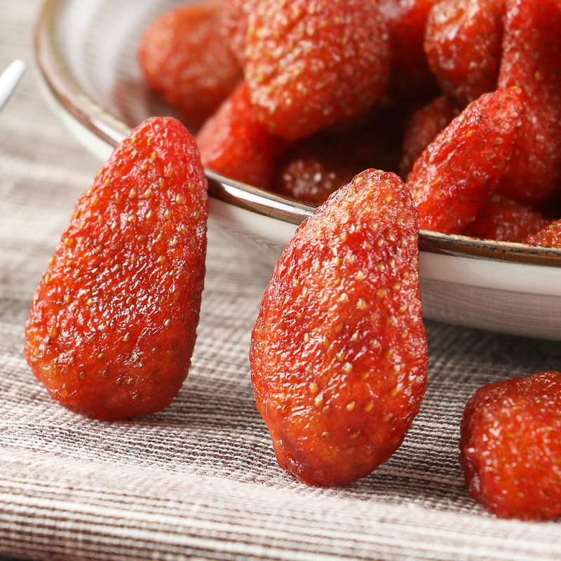 Dried Strawberry 500g dried strawberry dried fruit preserved fruit preserved fruit preserved casual snack source factory direct sales