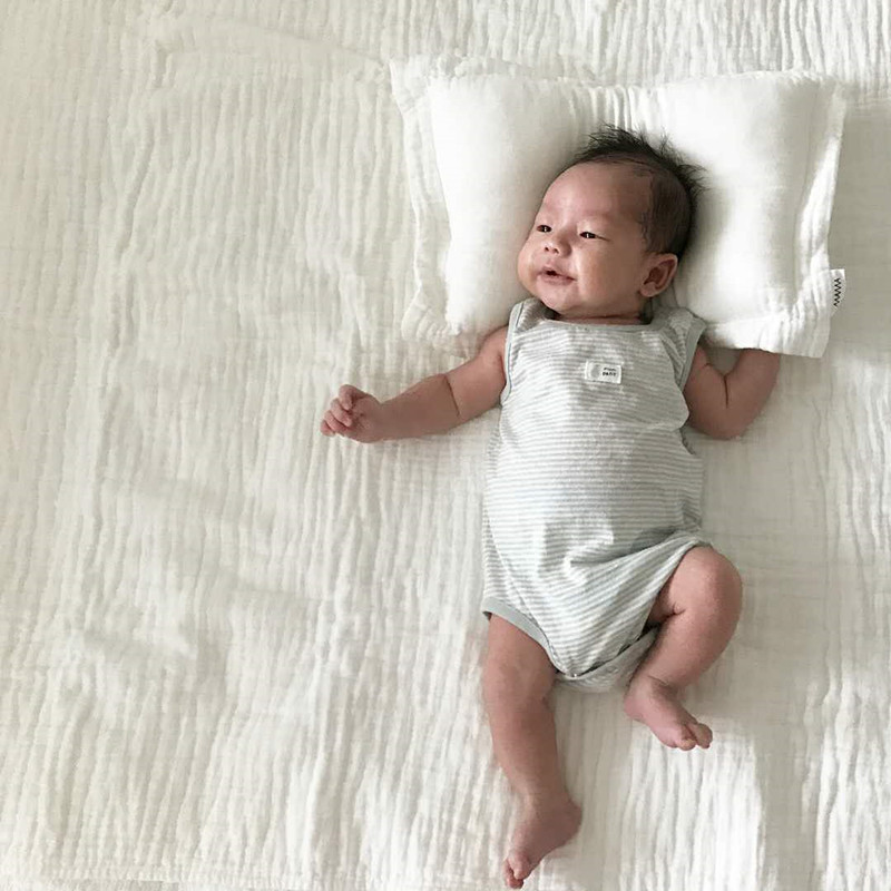 Baby pillow cross-border INS Nordic newborn baby cotton gauze head-shaped pillow washable baby pillow