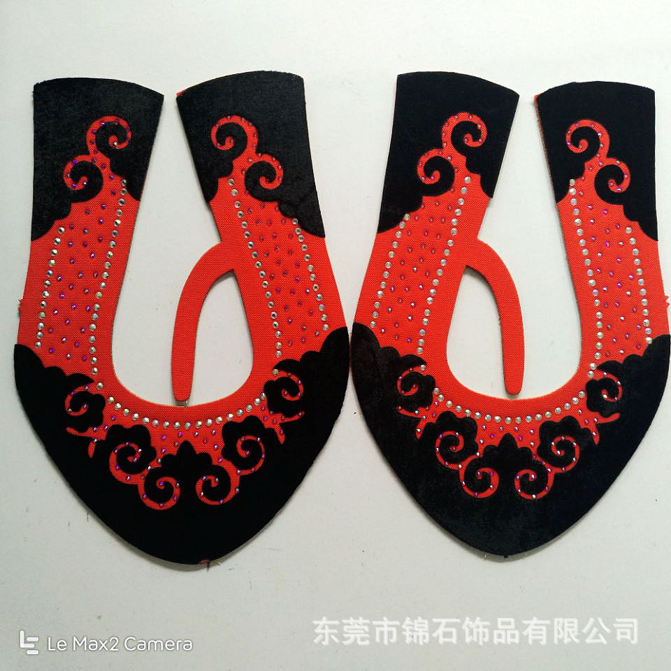 17-Year Hot Stamping Factory Shoes/Hats/Handbags/Webbing/Scarves/Gloves/Clothing/Clothing/Hot Diamond Processing