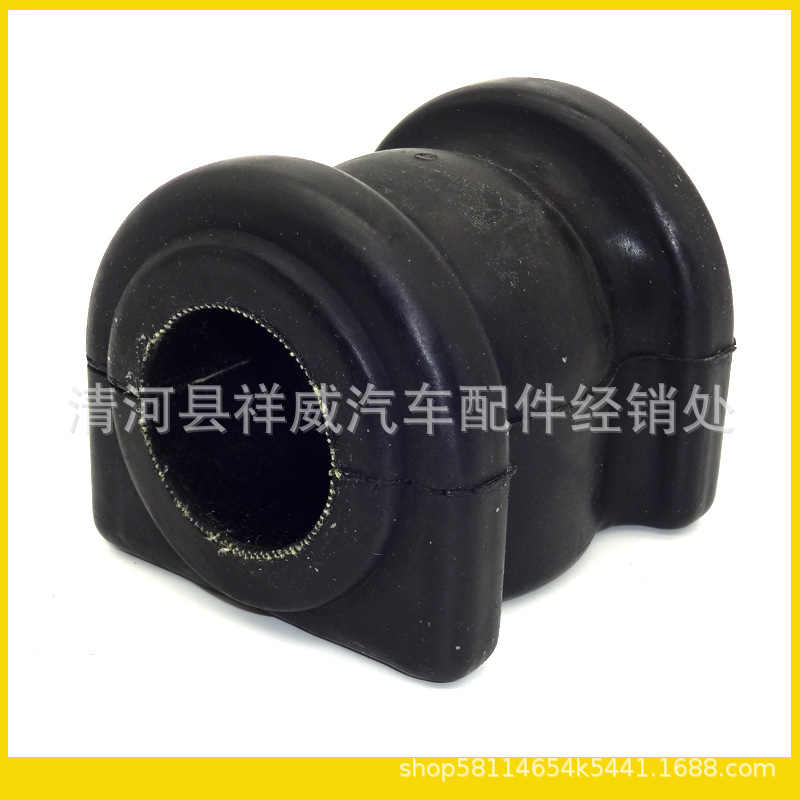 Applicable to American imported Chrysler Dodge coolway opening rubber stabilizer bar rubber sleeve 4721085AC