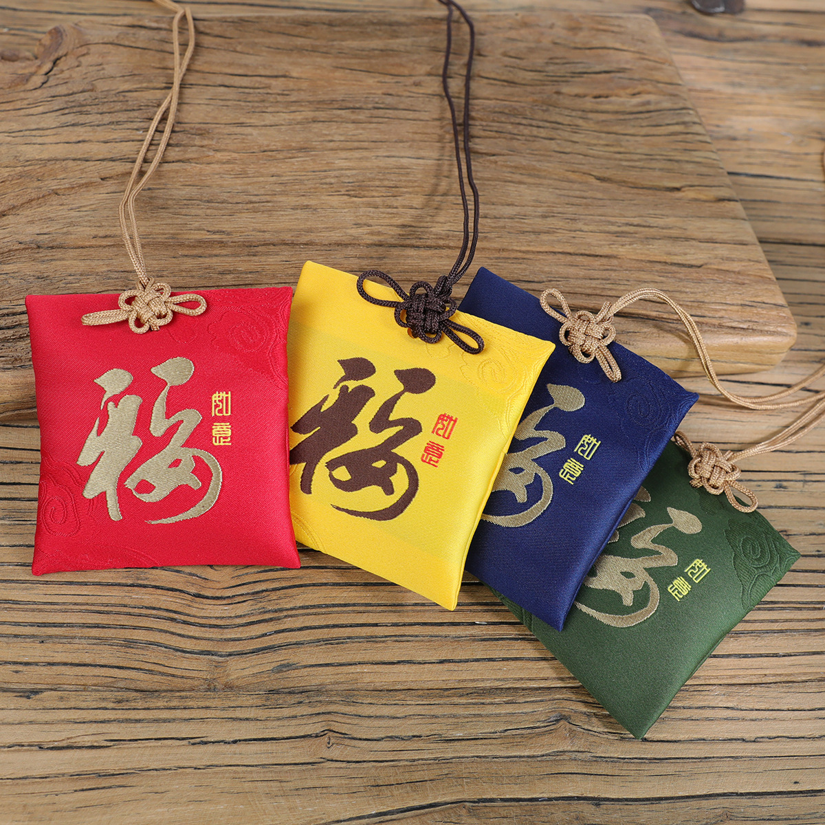 Оптовая продажа индивидуальных мешочков для праздника Драконьих лодок, мешок для китайских трав, сумка для переноски, пустой мешок для автомобиля