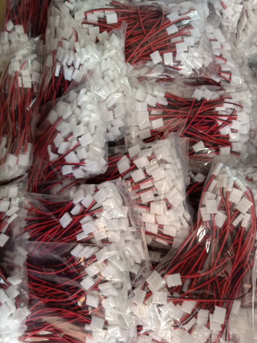 LED light strip welding-free cable 3528 welding-free connector 8mm monochrome double-headed buckle cable 2835 connector