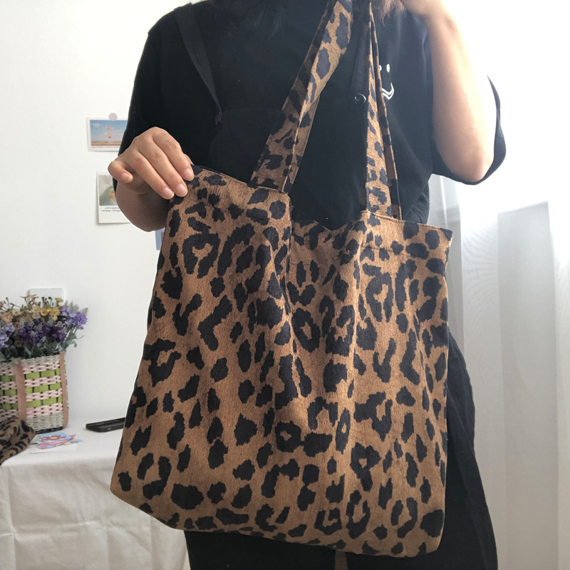 ins Autumn and Winter Hot Leopard Print Artistic Retro Shoulder Bag Women's ins Style Simple Corduroy Student Cloth Bag Thin