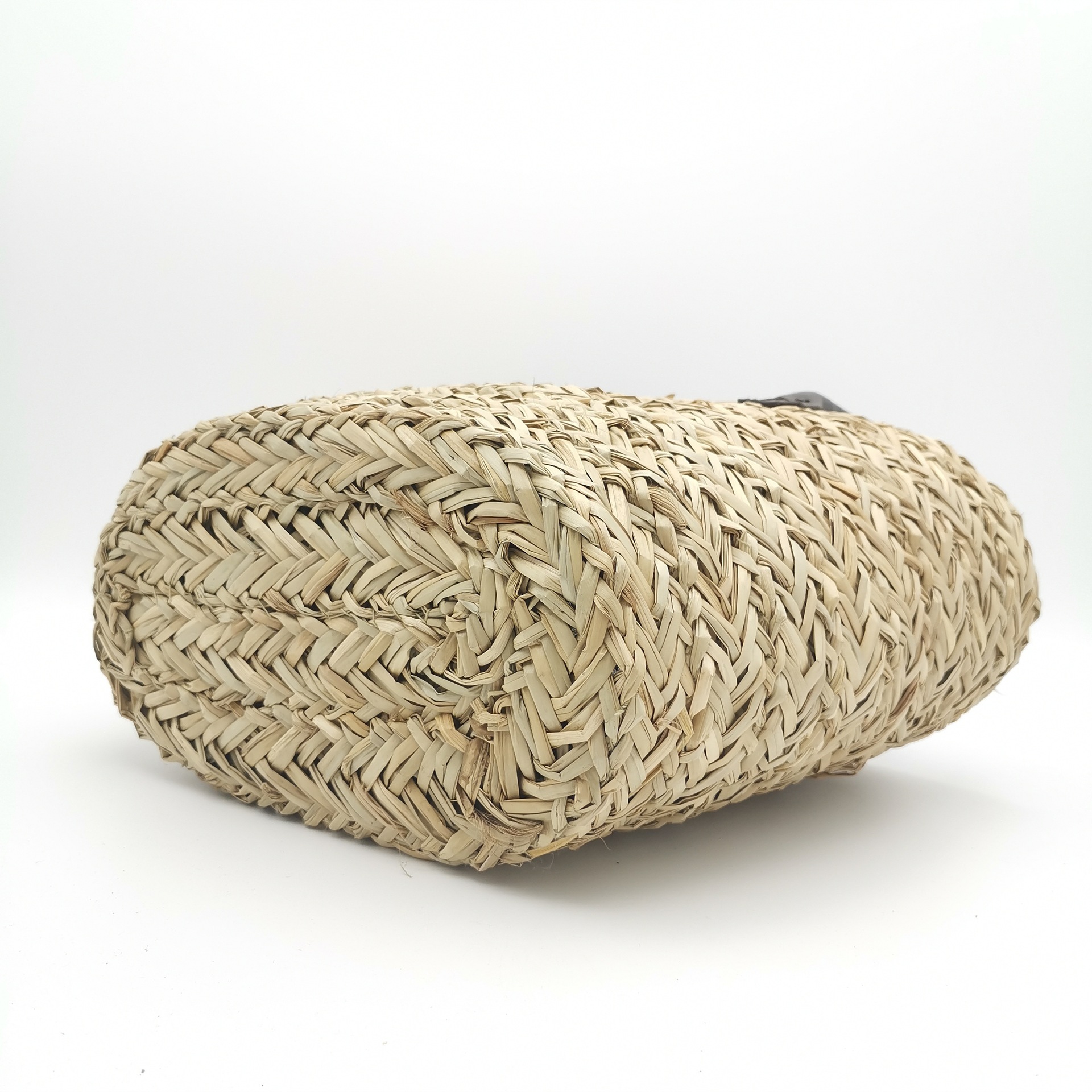 Woven women's bag new portable straw bag half moon simple fashion paper rope round bucket summer holiday bag