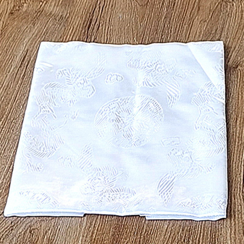 Factory wholesale Buddhist supplies large quantity from you Pengfei Hada factory Longfeng Hada five-color Hada