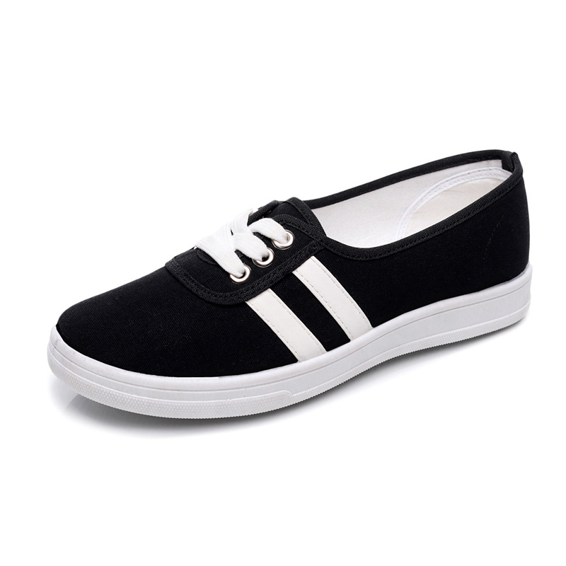 2025 New Low-Top Canvas Shoes for Female Students, Flats Casual Shoes, Sports and Leisure Sneakers, Lazy White Shoes Wholesale