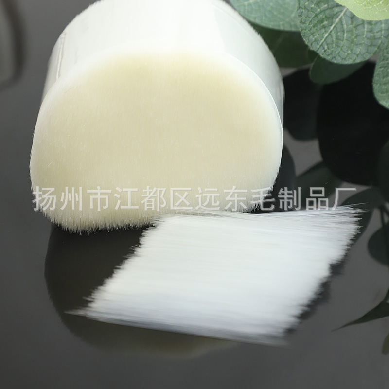 Производители предлагают прозрачные двойные щетины диаметром 0.2 мм оптом