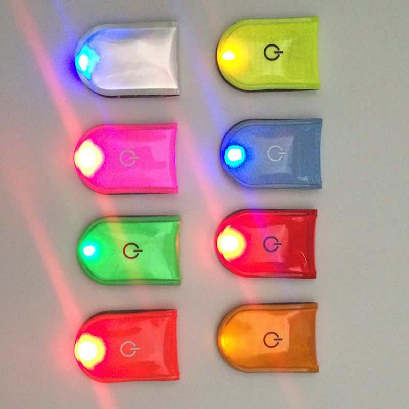 Travel Sports Night Running Light Led Light-Emitting Magnet Clip Jogging Reflective Portable Collar Reflective Warning Signal Light