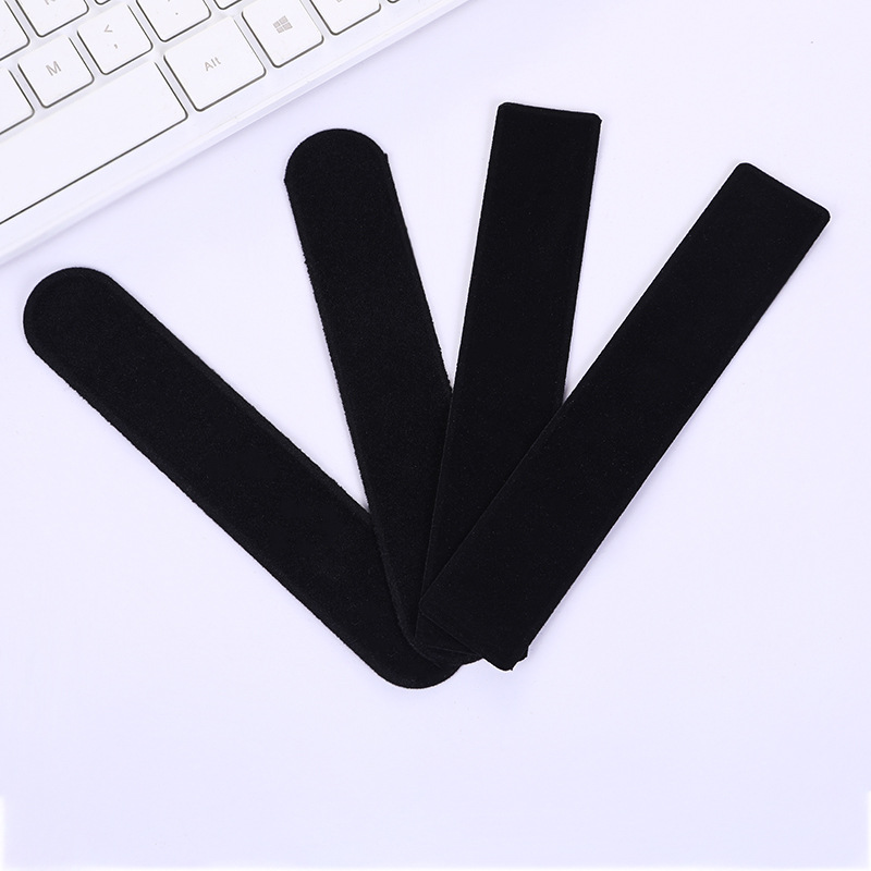 One-sided velvet pen packaging bag voltage process bronzing logo spot black flocking velvet pencil case