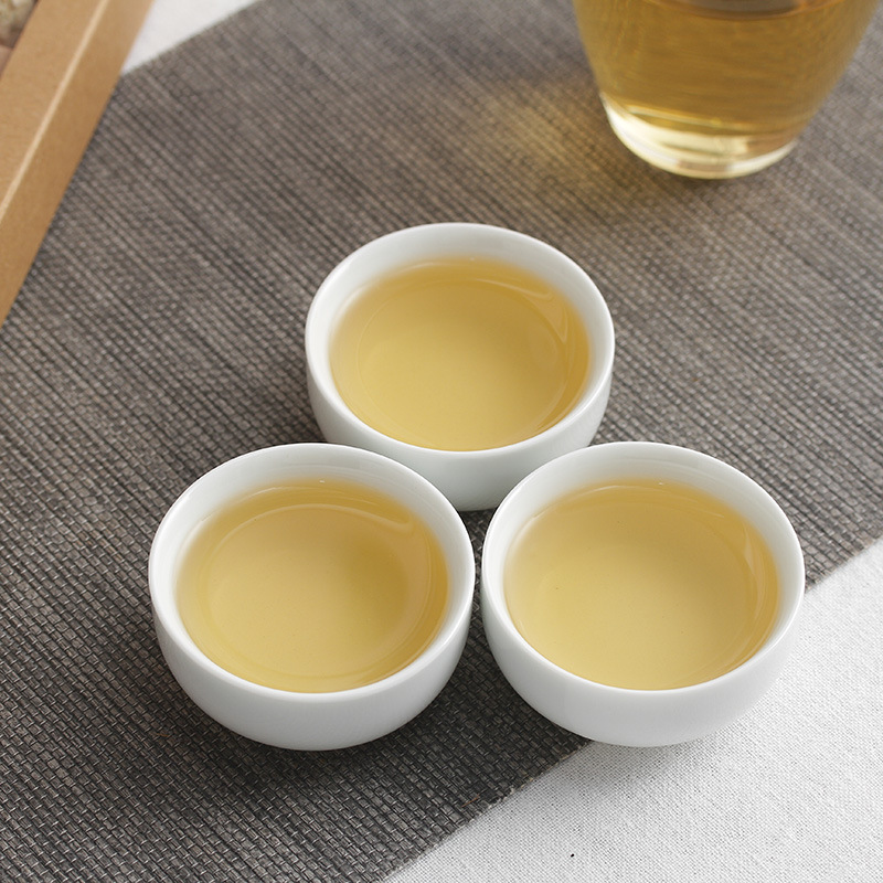 Wholesale Yunnan Pu'er scented tea Dragon Ball gift box 18 raw tea rose Jasmine peony 6 flavor combination scented tea