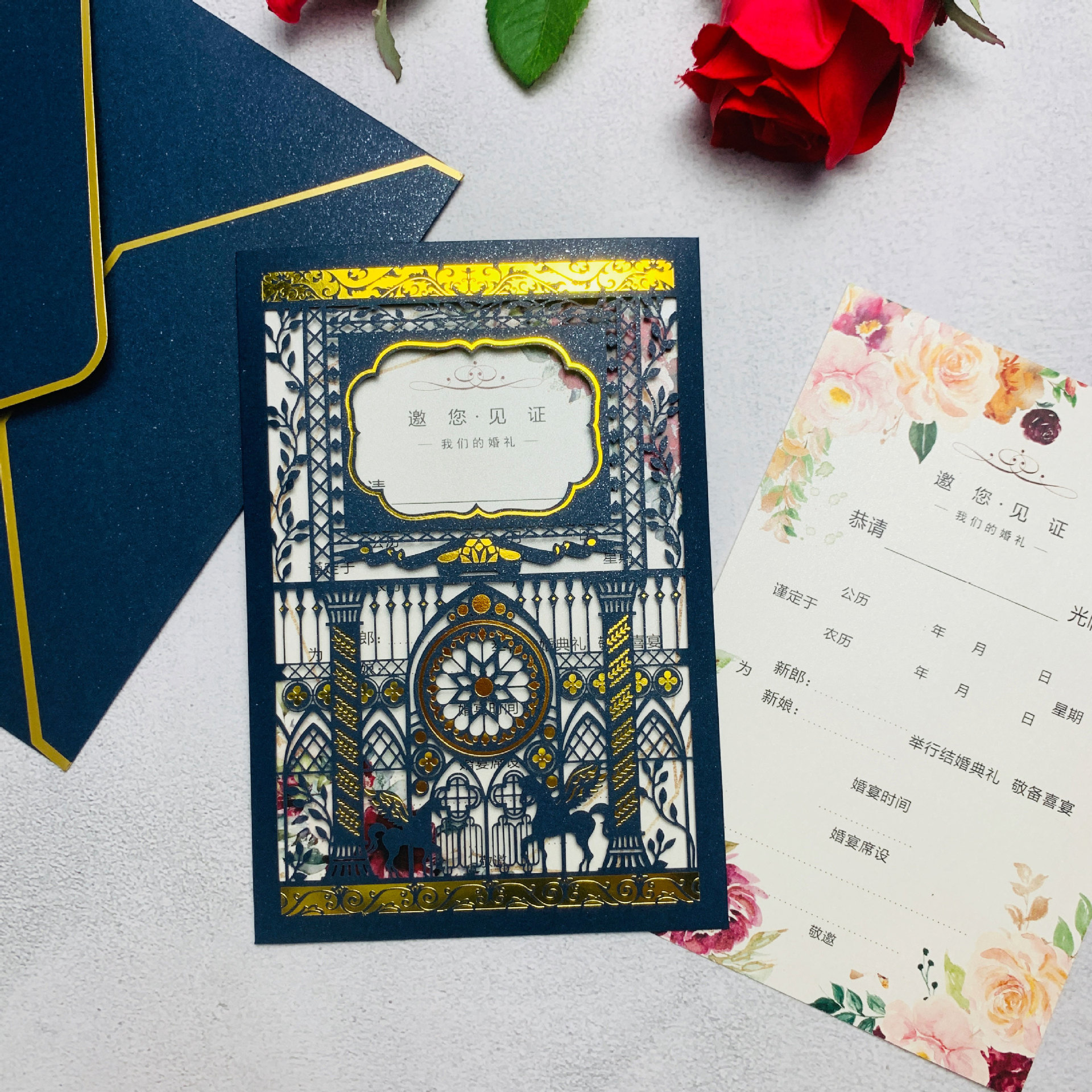 Hollow-Out Gold-Stamped Invitations, European-Style Wedding Invitations, Personalized Pocket-Style Greeting Cards