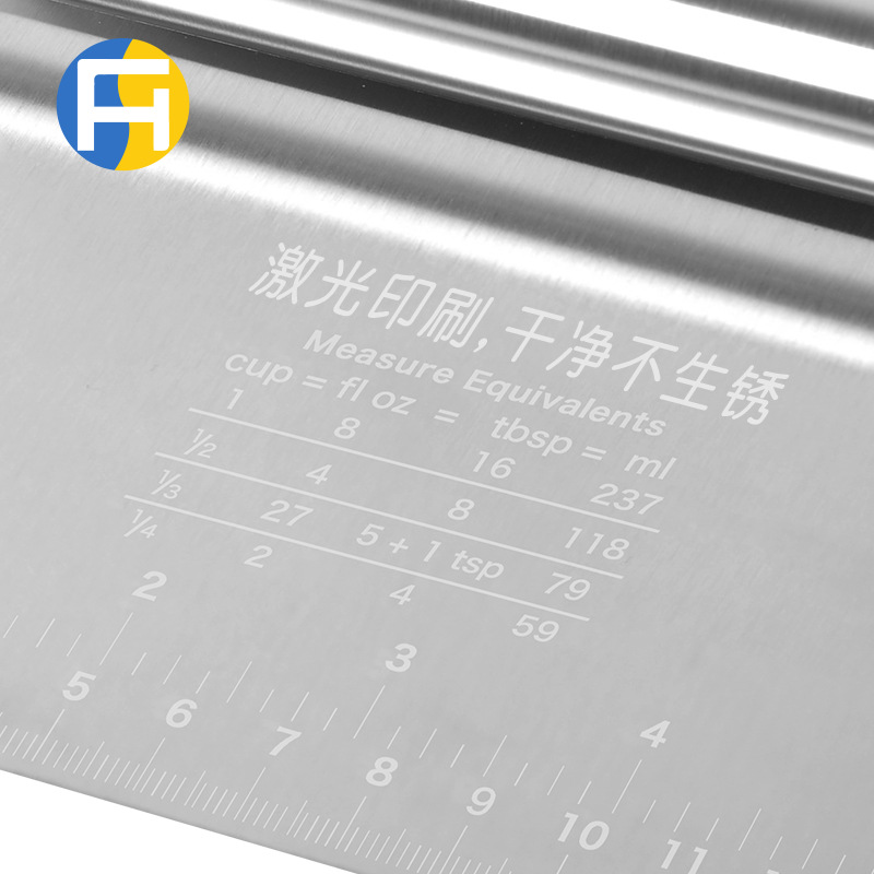 Stainless steel noodle cutter with scale dough cutter pastry knife flour rice rolls scraper baking tool