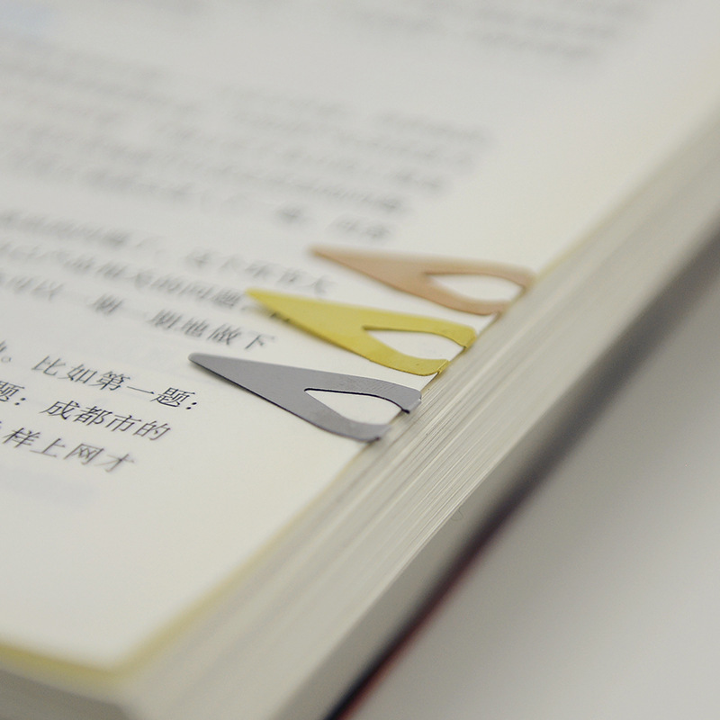 Sgerton metal hollow heart-shaped bookmark positioning label three-color manufacturers wholesale patent creative business products