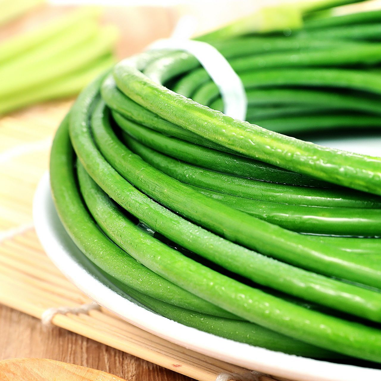 2.5kg Free Shipping, Freshly Picked Garlic Moss, Fresh Garlic Sprouts, Fresh Garlic Moss, Shandong Tender Garlic Moss, Fresh Vegetables Wholesale