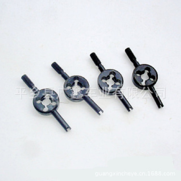 Motorcycle bicycle valve core wrench key American air nozzle wrench inner tube wrench adjustment electric vehicle deflation tool
