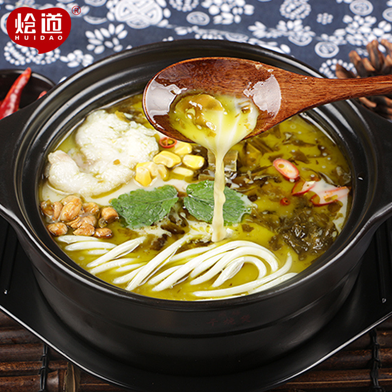 Commercial rice noodles sauce package Yunnan cross-bridge rice noodles base noodles soup formula rice noodles seasoning for store opening