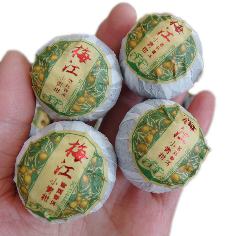 Wholesale Xinhui specialty dried green orange Palace Pu'er tea green Peel Green Orange Pu'er tea cooked tea can be sent on behalf