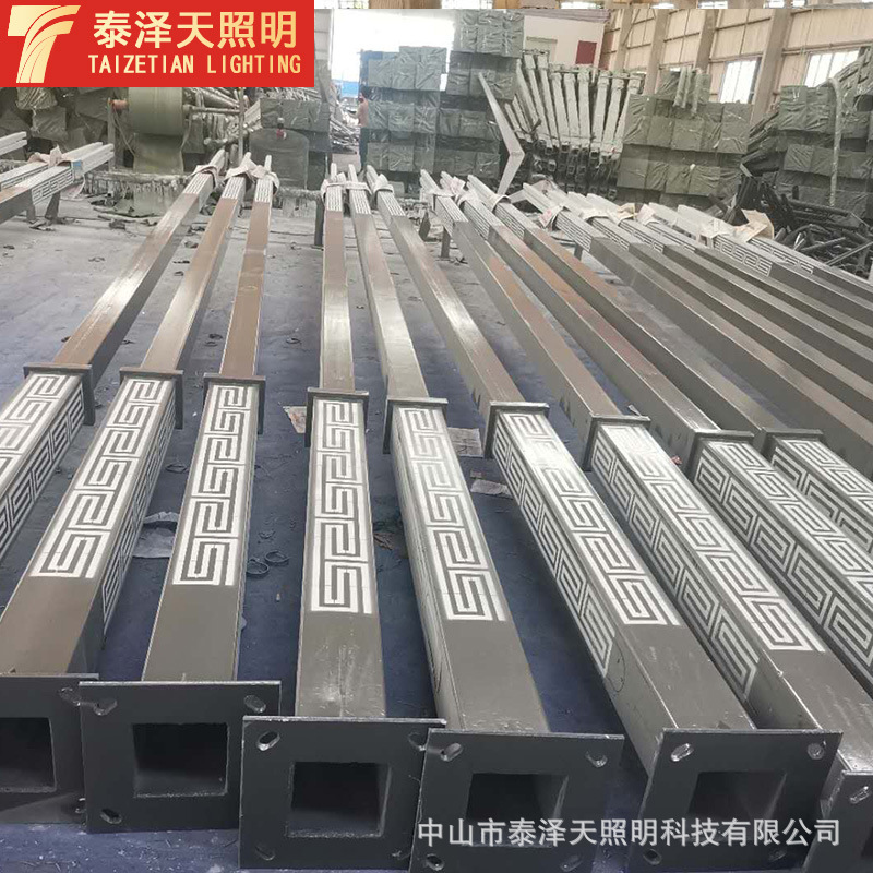 Solar Outdoor Lighting Led Street Light Pole Manufacturer 6.8m 9m Hot Galvanized Light Pole Basketball Court Playground Light Pole