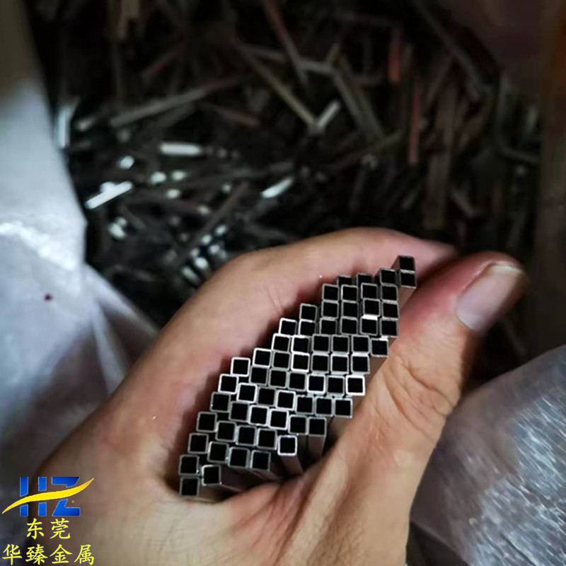 Маленькая квадратная труба из нержавеющей стали 304, капиллярная 201, яркая, прямоугольная, декоративная без заусенцев